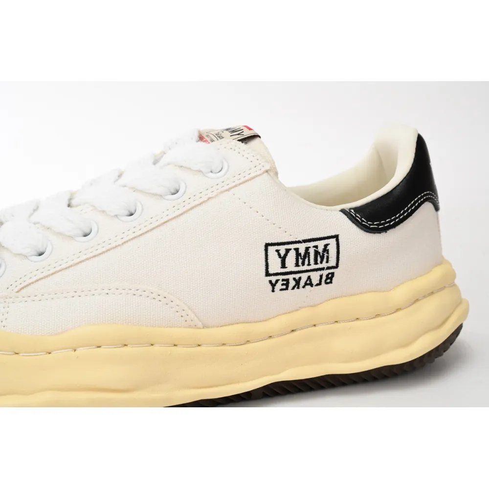 Mihara Yasuhiro White And White Yellow Black Background A09FW732
