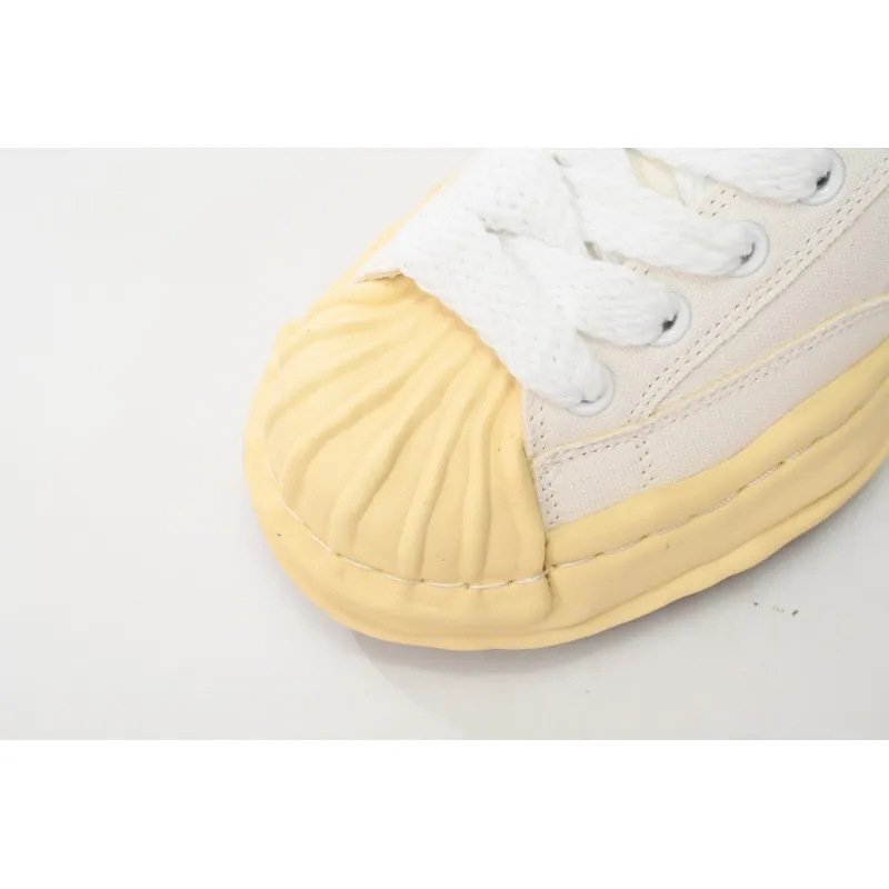 Mihara Yasuhiro White And White Yellow Black Background A09FW732