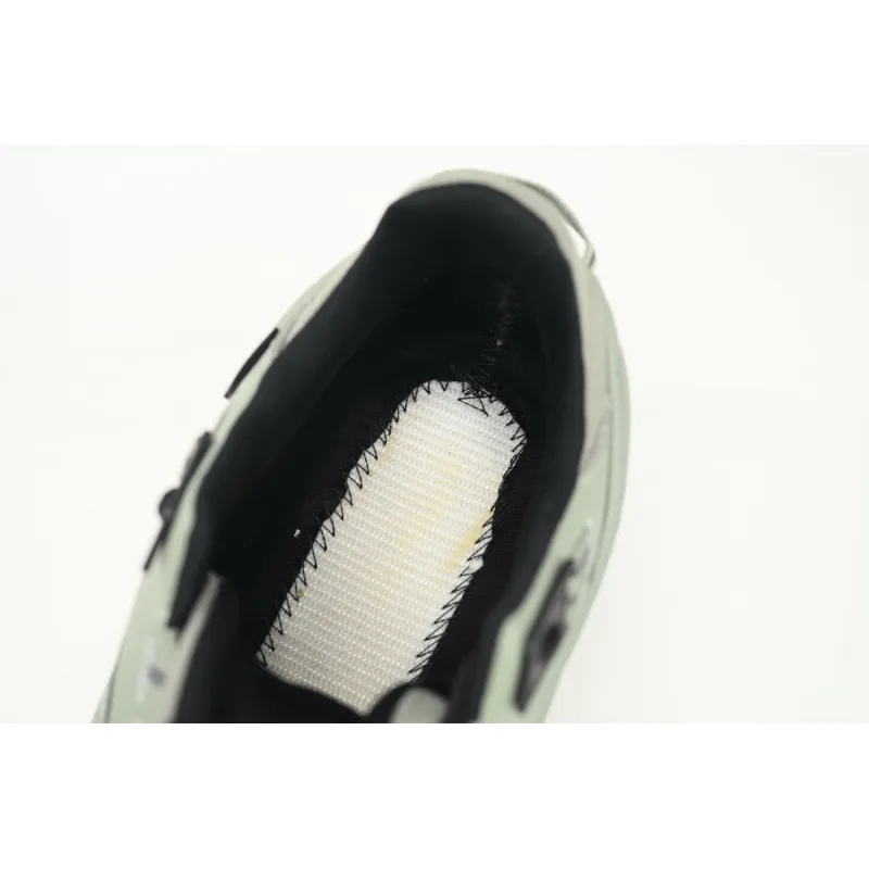 Moncler Trailgrip Fluorescent Black Black Ash  I209B 4M00230 M2962 
