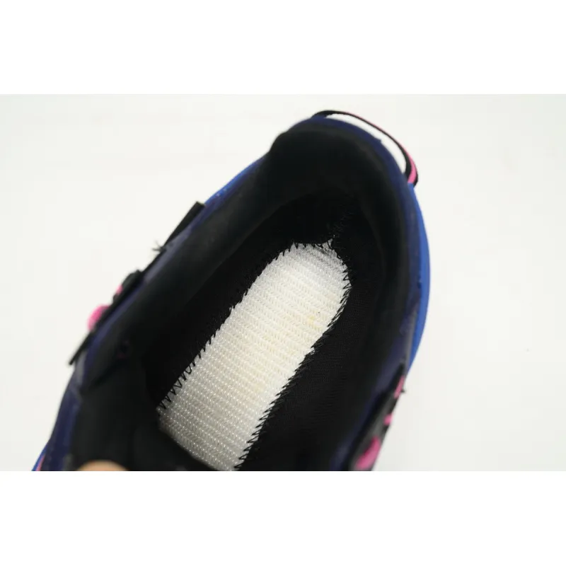 Moncler Trailgrip Fluorescent Black Black Blue  I209B 4M00230 M2962  