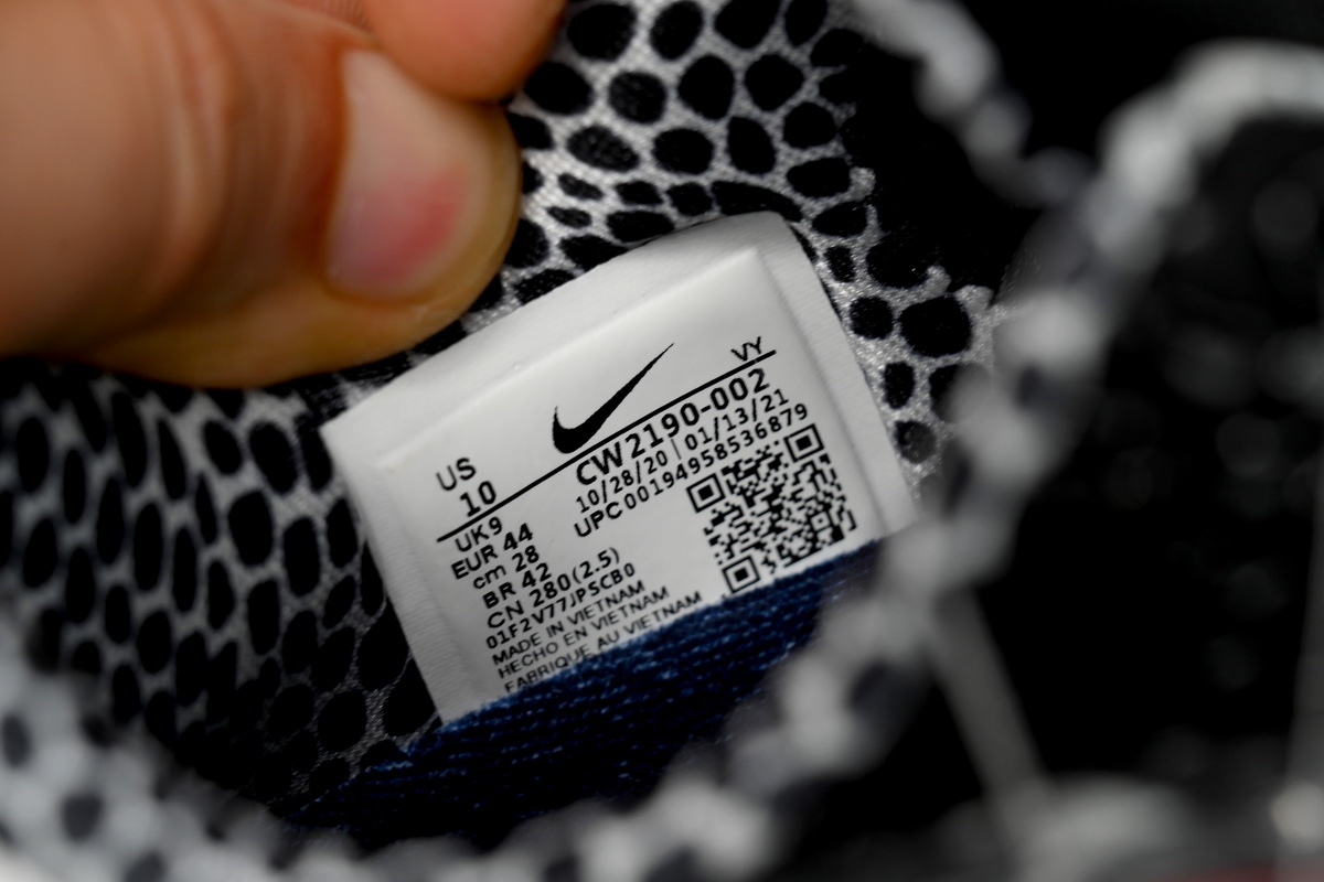 Nike Kobe 6 Protro Mambacita Sweet 16  CW2190-002