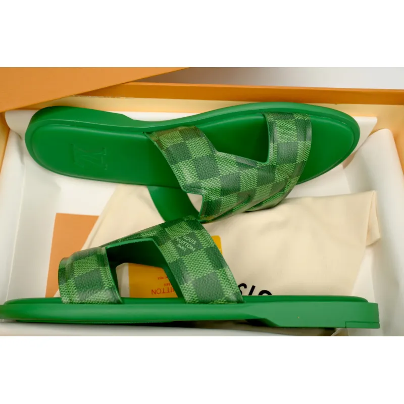  LOUIS VUITTON Oasis Green Grid