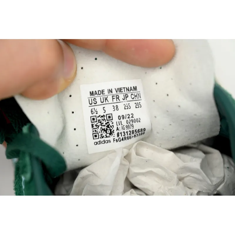 adidas Gazelle Indoor Collegiate Green  IG9979