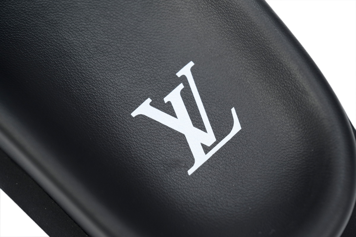 LOUIS VUITTON Miami Velcro Flip Flops Flocking blackslide