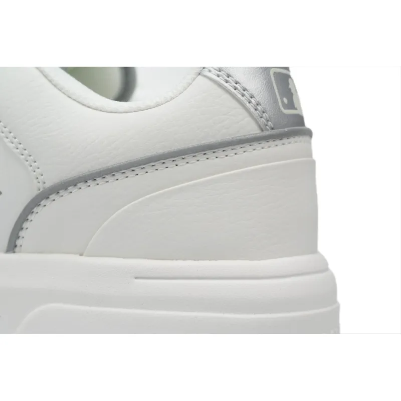Giày MLB Chunky Liner Basic New York Yankees Sneaker  3ASXCLB3N-50SIS 