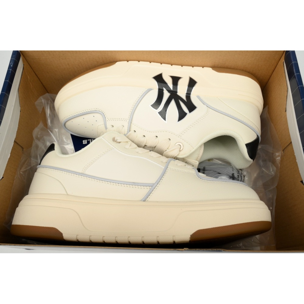 Giày MLB Chunky Liner Low New York Yankees 'Ivory'  3ASXGA12N-50IVS 