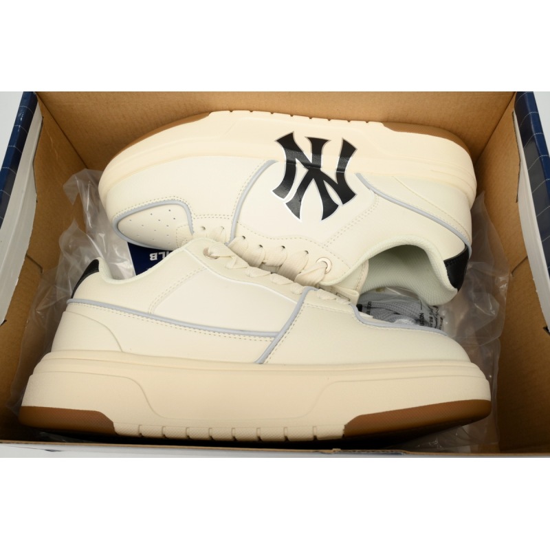 Giày MLB Chunky Liner Low New York Yankees 'Ivory'  3ASXGA12N-50IVS 