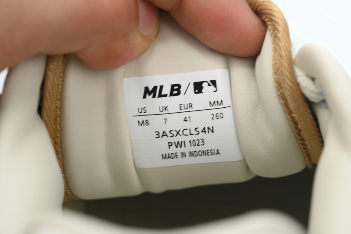 Giày MLB Chunky Liner Low Varsity Boston Red Sox Sneakers 3ASXCLS4N-43BGS