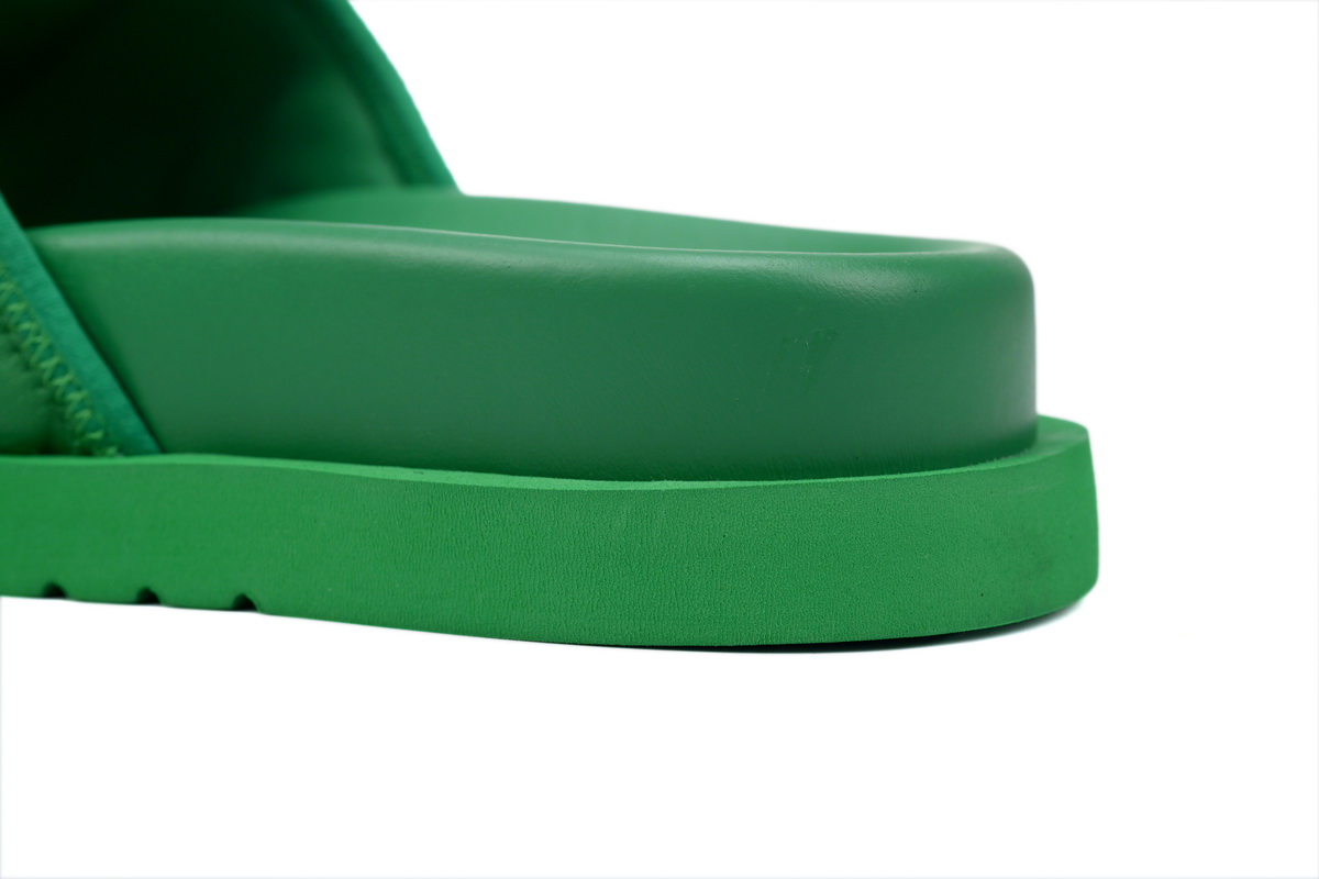 LOUIS VUITTON Miami Velcro Flip Flops Green embossingslide