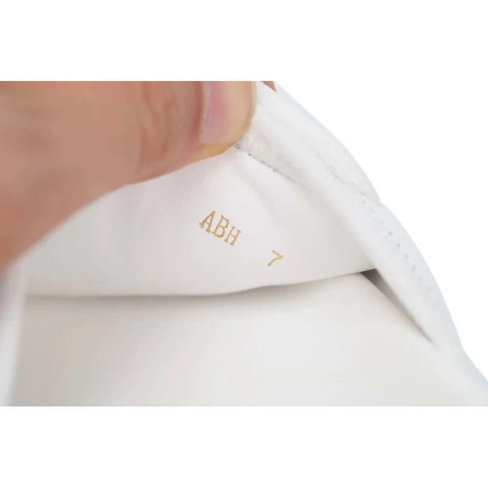 LOUIS VUITTON Miami Velcro Flip Flops White embossingslide