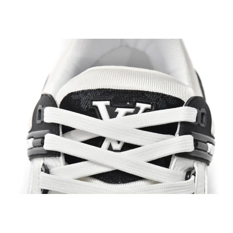 Louis Vuitton Trainer Black And White Cloth Cover VL1202