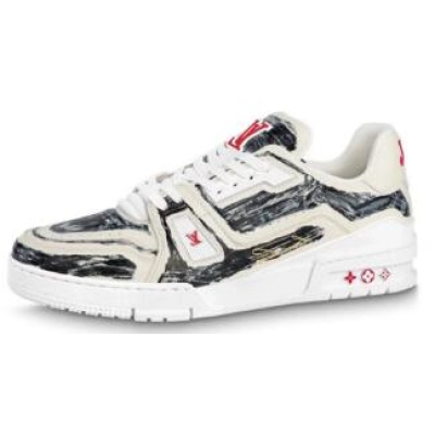 Louis Vuitton Trainer Colored In White Black 1ABLWE 01