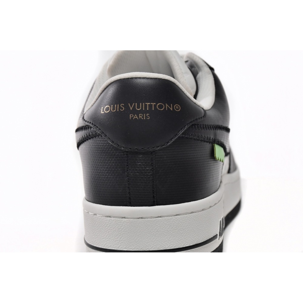 Louis Vuitton x Nike Air Force 1 Black White 7108-8
