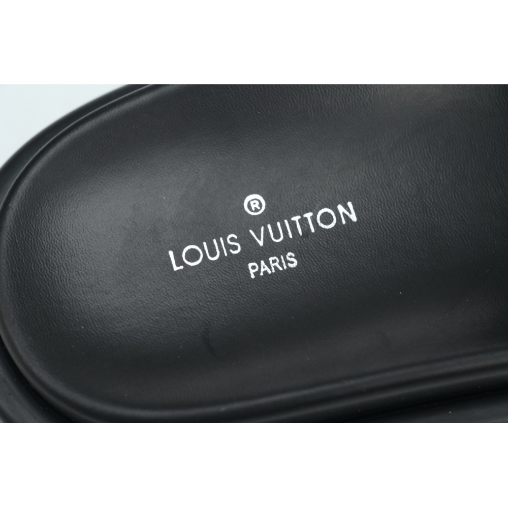 Louis Vuitton Pool Pillow Flat Comfort Mule Black Label Denim
