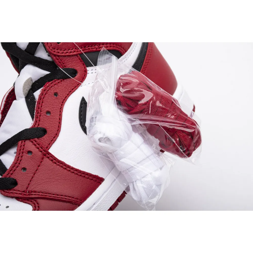 Air Jordan 1 Retro Chicago (2015) 555088-101