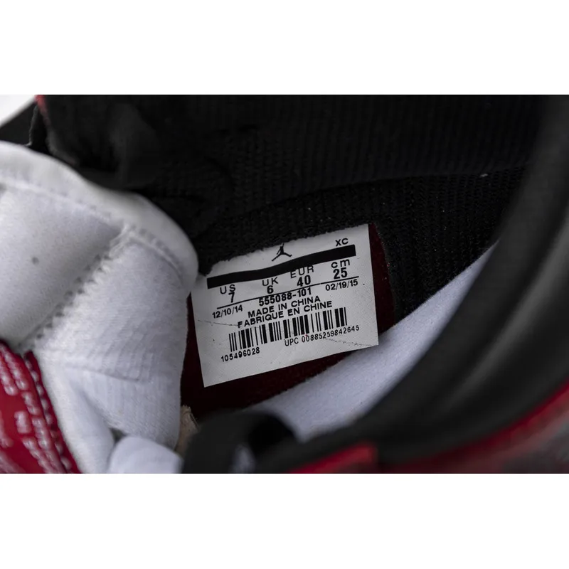 Air Jordan 1 Retro Chicago (2015) 555088-101