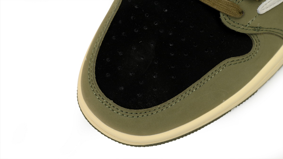  Air Jordan 1 Low OG "Black Olive" x Travis Scott DM7866-002