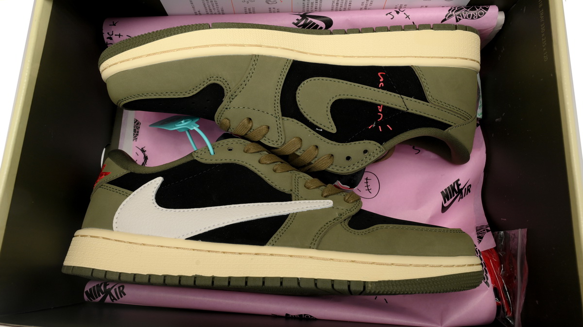  Air Jordan 1 Low OG "Black Olive" x Travis Scott DM7866-002