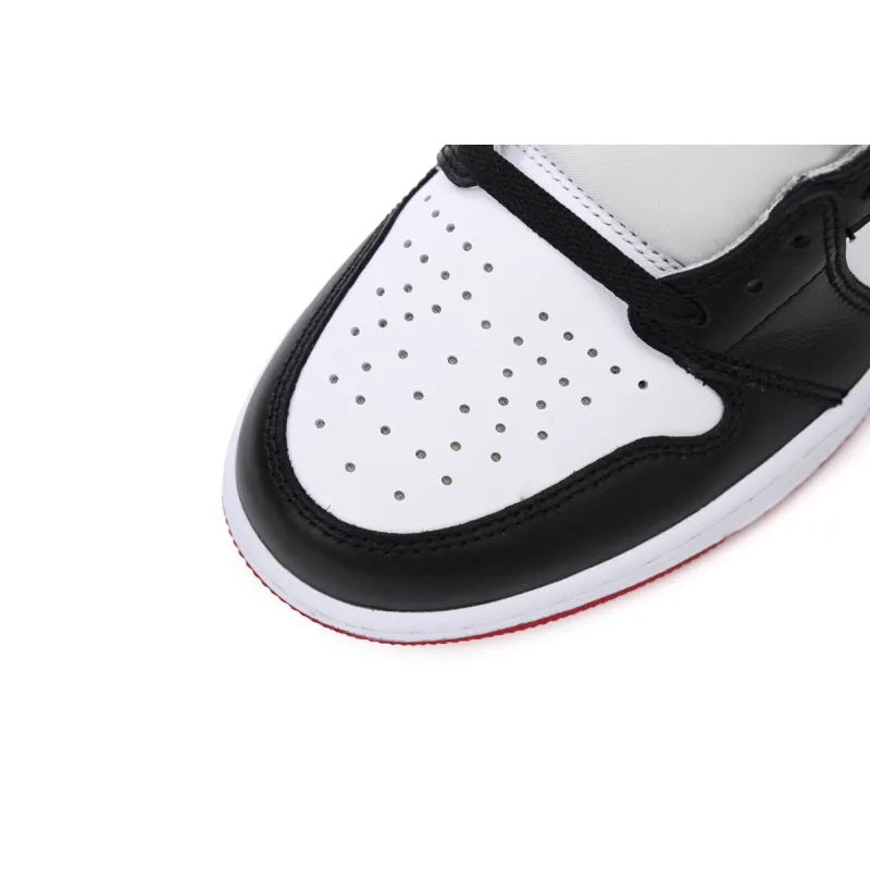 Air Jordan 1 Retro Black Toe (2016) 555088-125