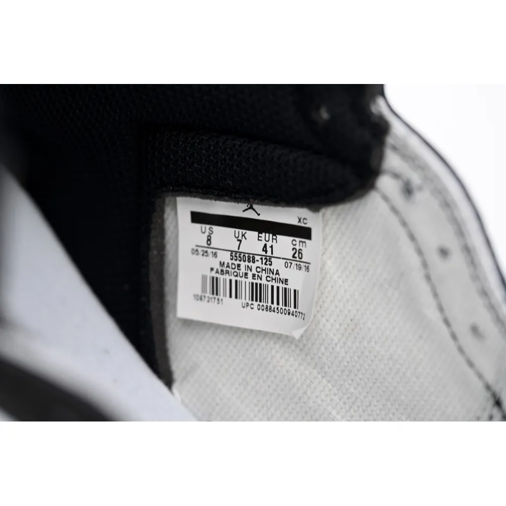 Air Jordan 1 Retro Black Toe (2016) 555088-125