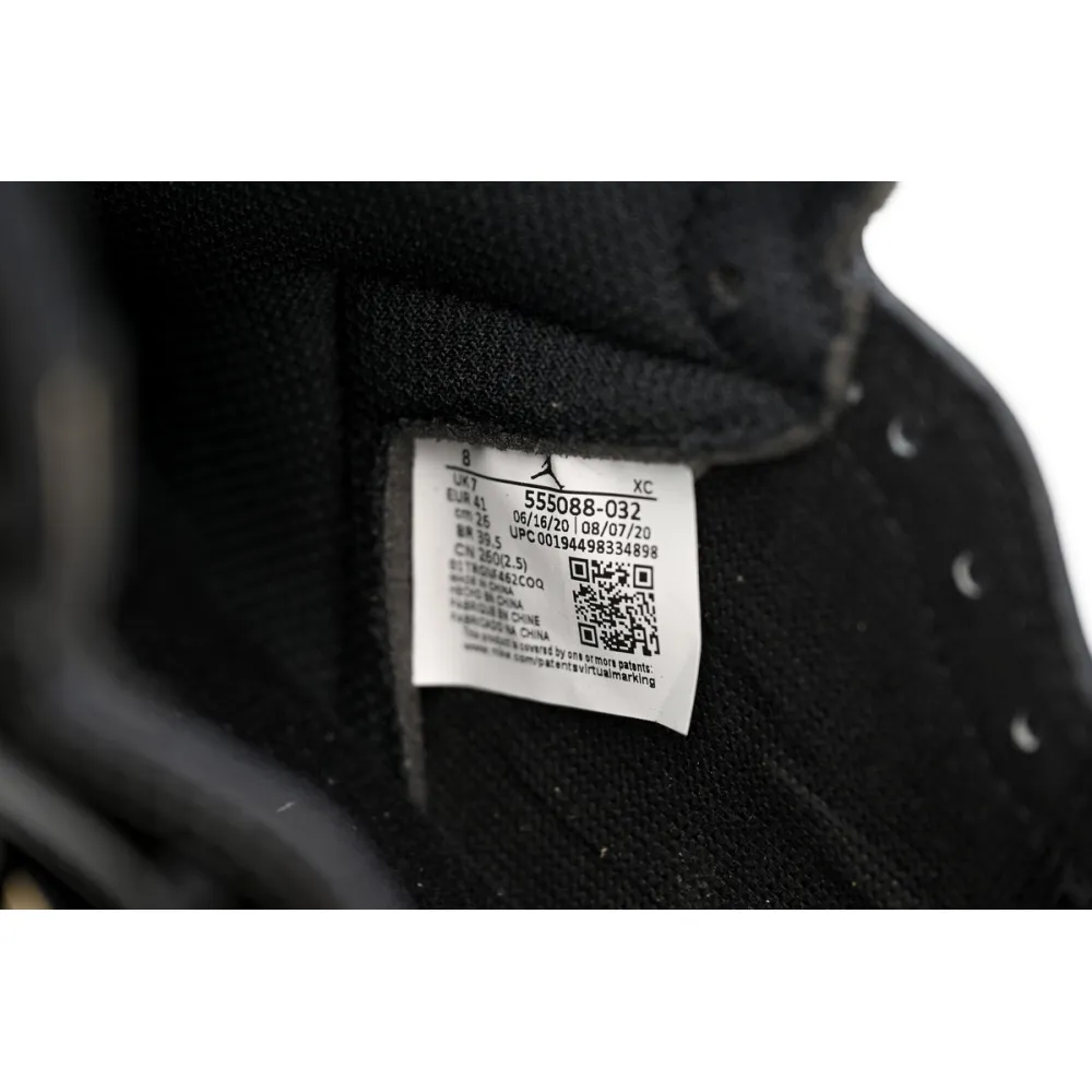 Air Jordan 1 Retro High Black Metallic Gold (2020) 555088-032