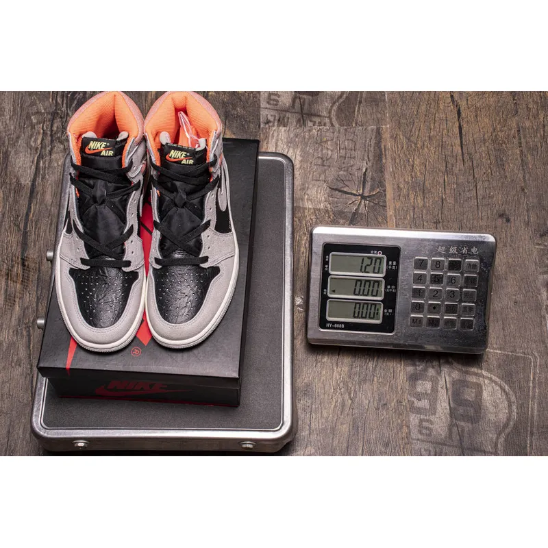 Air Jordan 1 Retro High Neutral Grey Hyper Crimson  555088-018 