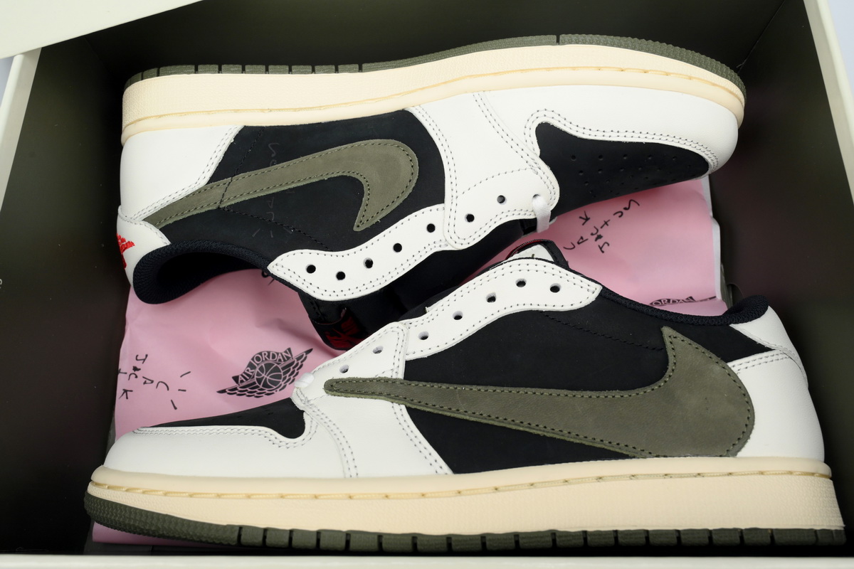 Air Jordan 1 Retro Low OG SP Travis Scott Olive (Women's)  DZ4137-106