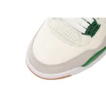 Air Jordan 4 Retro SB Pine Green  DR5415-103