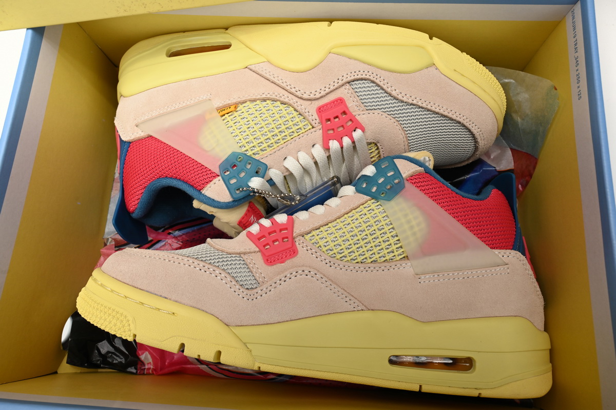 Air Jordan 4 Retro Union Guava Ice DC9533-800