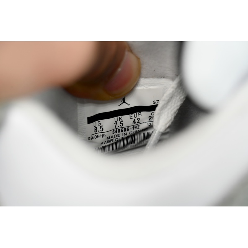 Air Jordan 4 Retro White Cement (2016) 840606-192