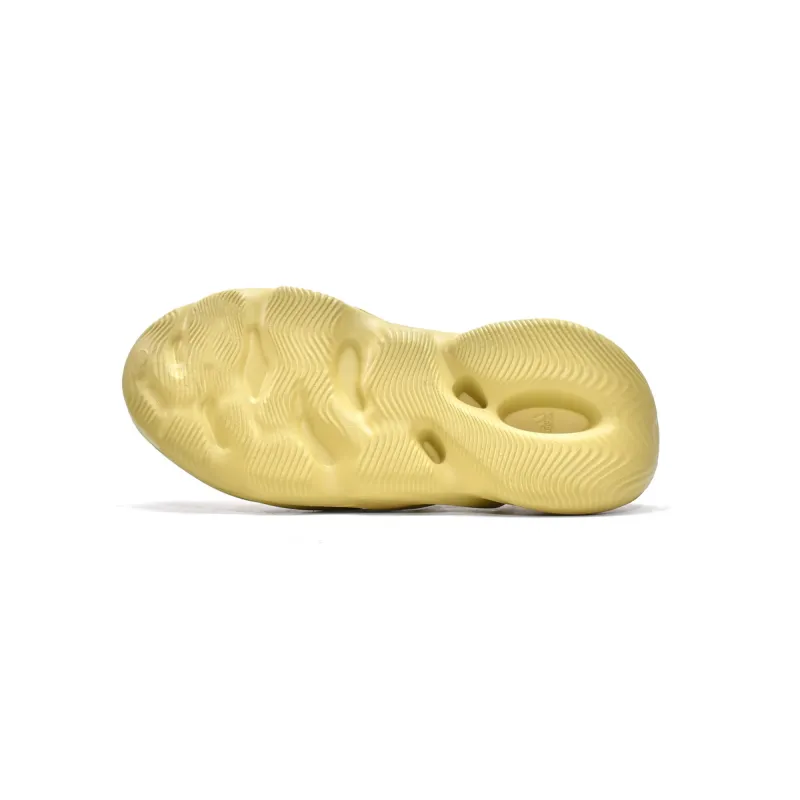 Adidas Yeezy Foam RNNR Sulfur GV6775