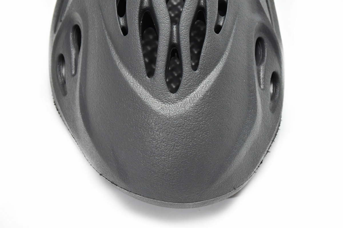 Adidas Yeezy Foam RNR Onyx (2022/2024) HP8739