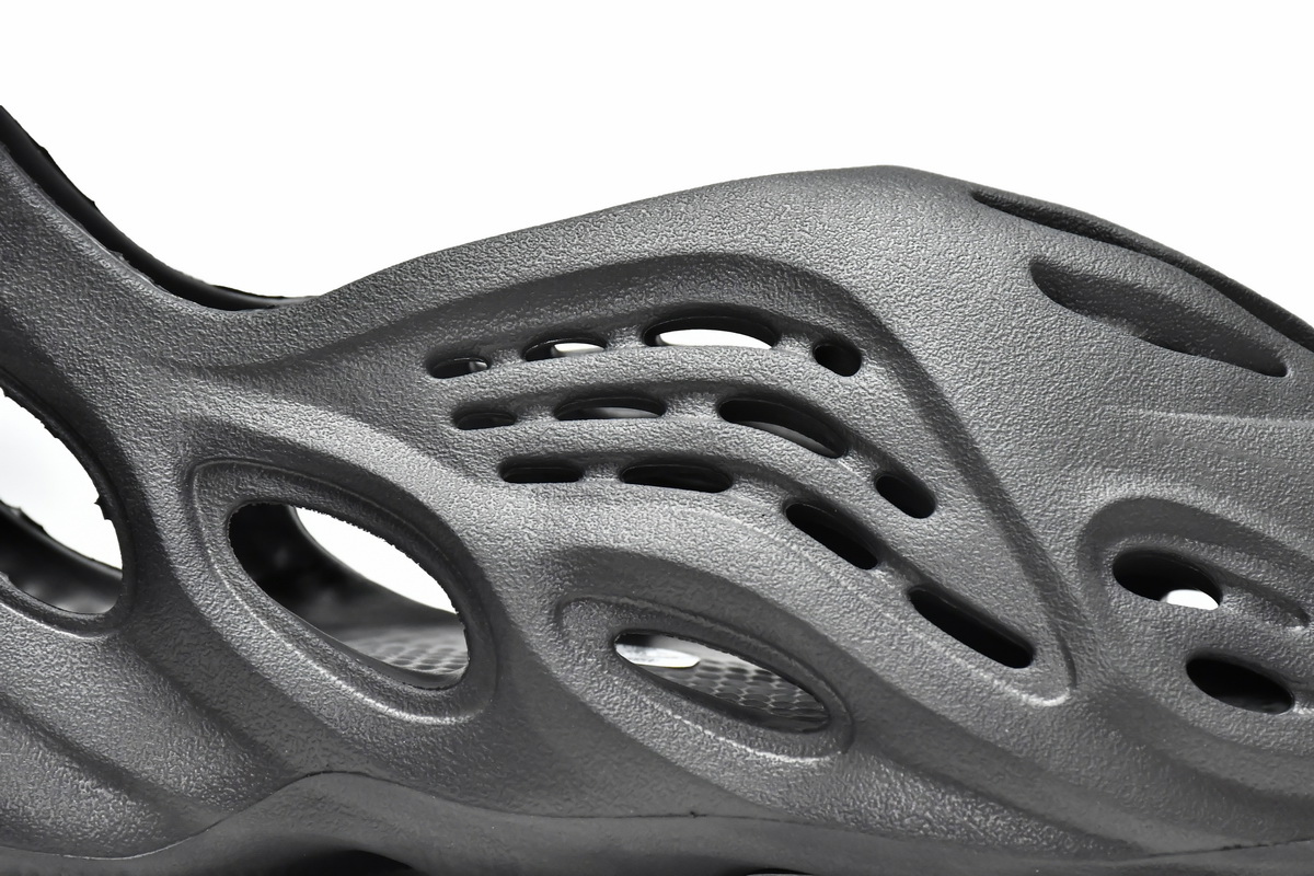 Adidas Yeezy Foam RNR Onyx (2022/2024) HP8739