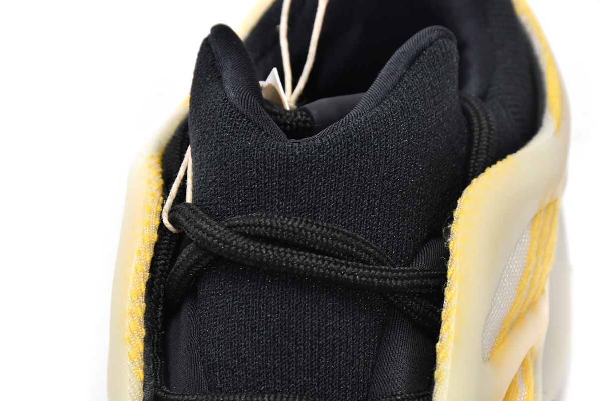 Adidas Yeezy 700 V3 Mono Safflower HP5425