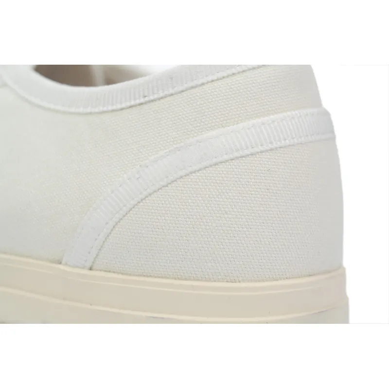 GUCCI Canvas Sneakers Shell White
