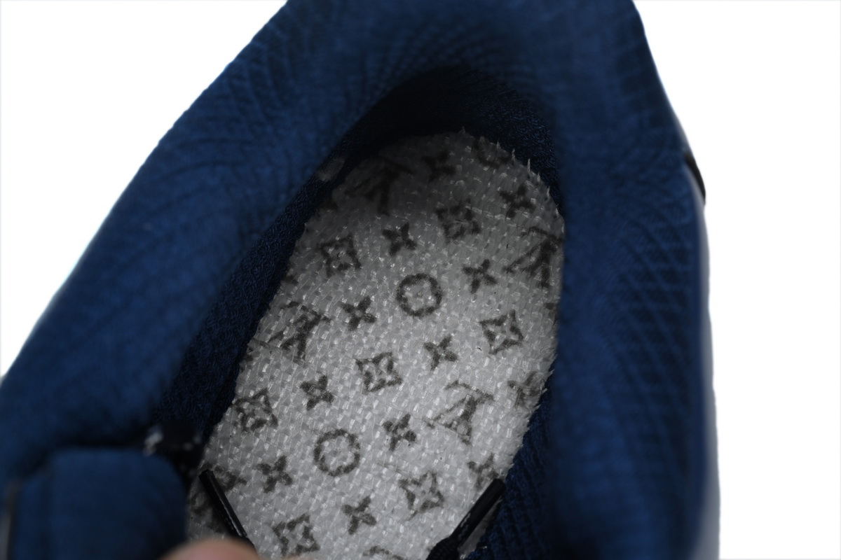 LOUIS VUITTON Discovery Lace Up Blue 