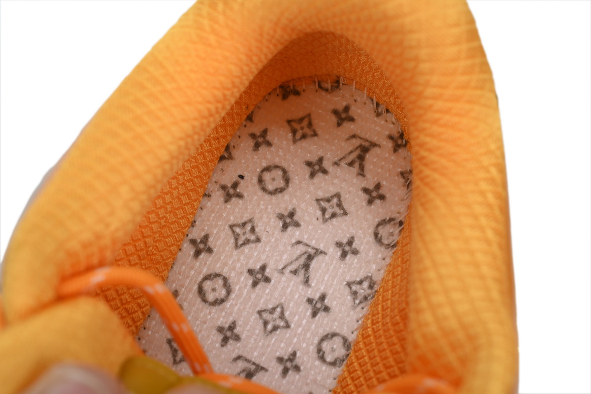 LOUIS VUITTON Discovery Lace Up Golden  