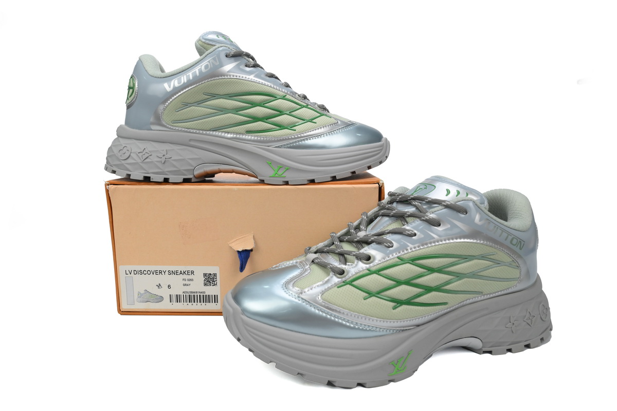 LOUIS VUITTON Discovery Lace Up White Silver Green