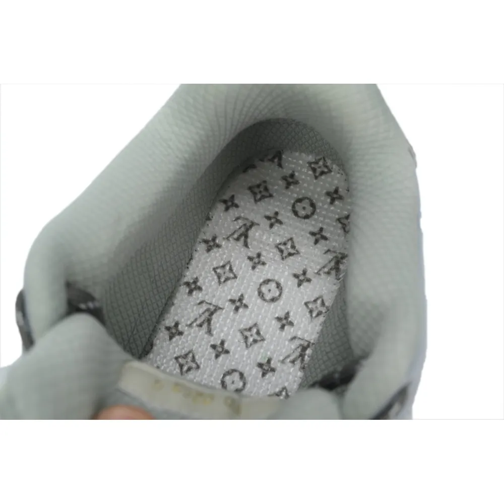 LOUIS VUITTON Discovery Lace Up White Silver Green