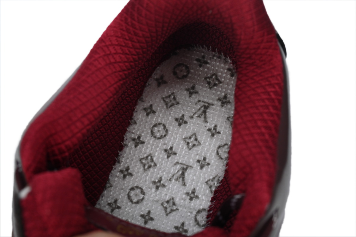 LOUIS VUITTON Discovery Lace Up Wine Red