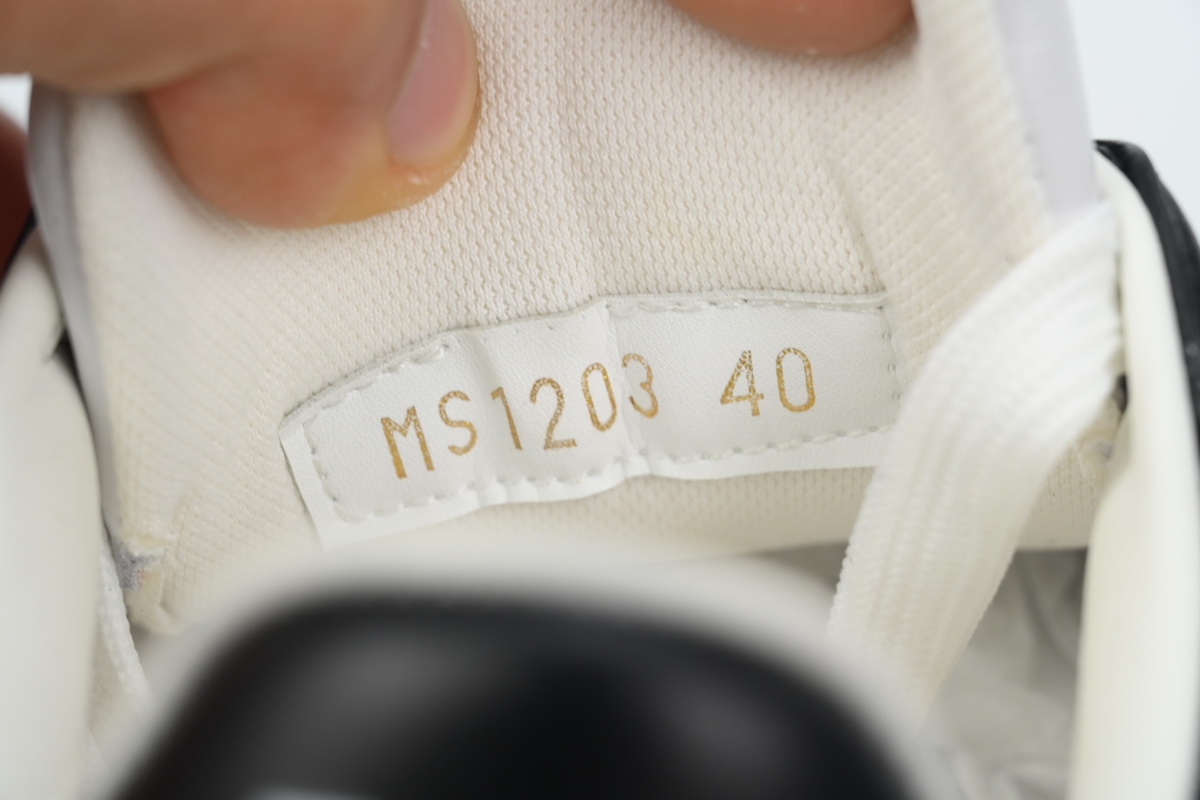 LOUIS VUITTON Groovy Platform Sneaker Black White  1ACL2O 