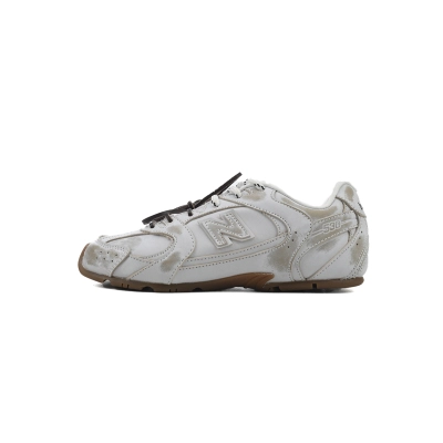 Miu Miu x New Balance 530 Make old   5E165E 3F33 F0009 F D005  01