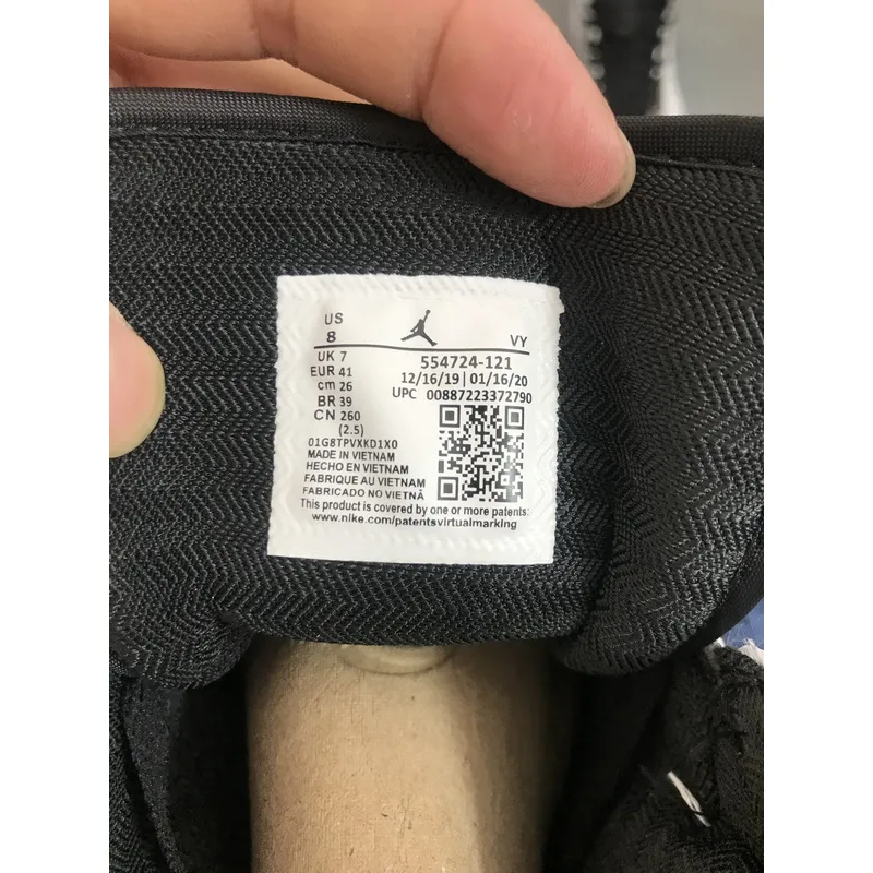 Air Jordan 1 Mid Alternate Think 16  554724-121