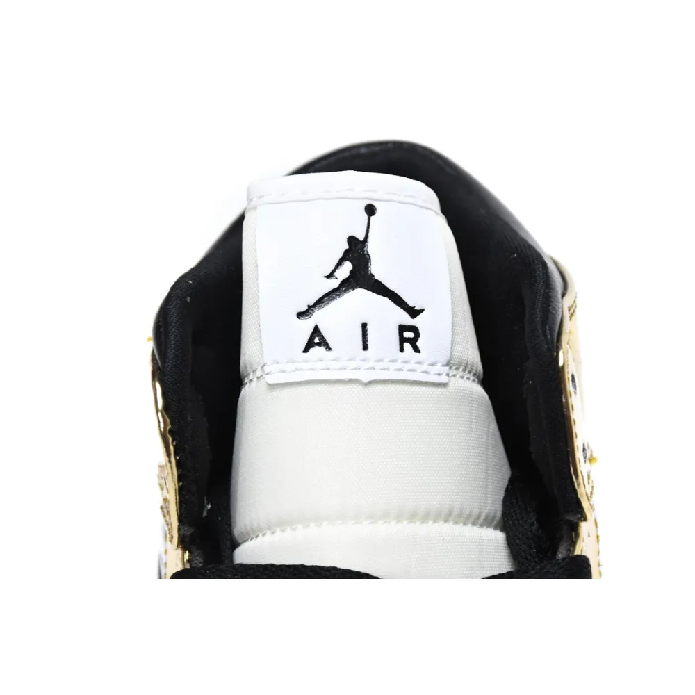Air Jordan 1 Mid Banned (2020)   554724-074