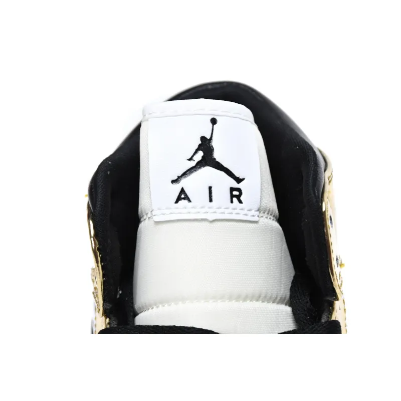 Air Jordan 1 Mid Banned (2020)   554724-074