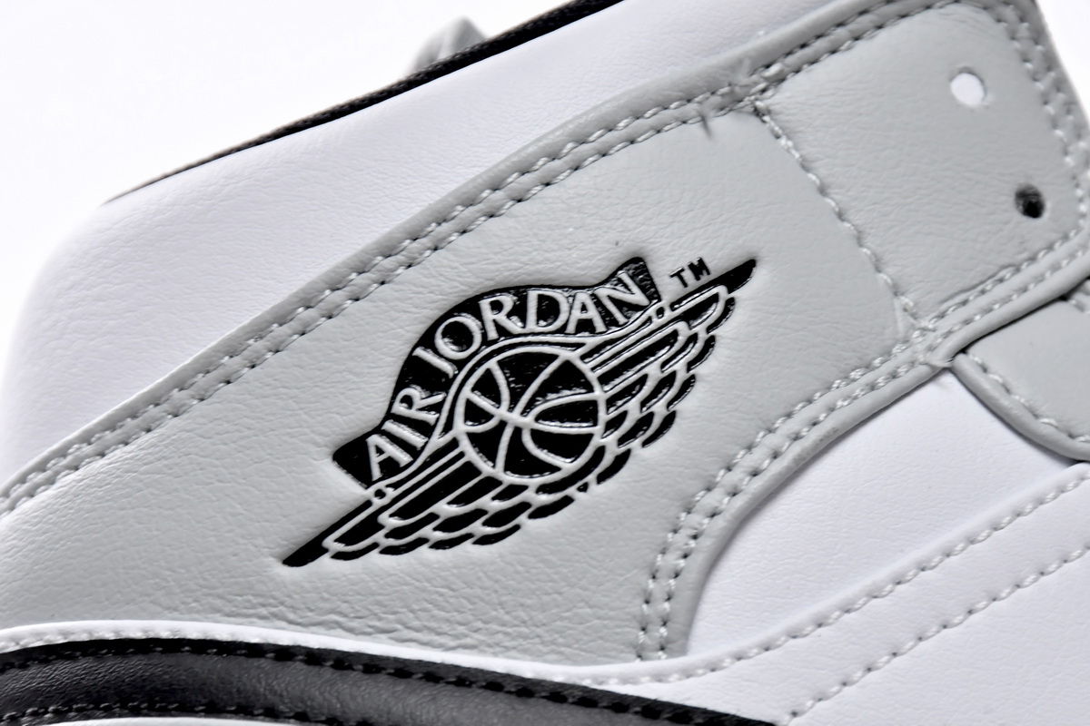 Air Jordan 1 Mid Light Smoke Grey 554724-092
