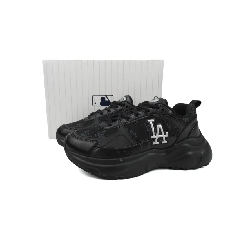 MLB Fast Ball Classic Monogram New York Yankees Sneakers  3ARNFSB4N-07BKS