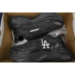 MLB Fast Ball Classic Monogram New York Yankees Sneakers  3ARNFSB4N-07BKS