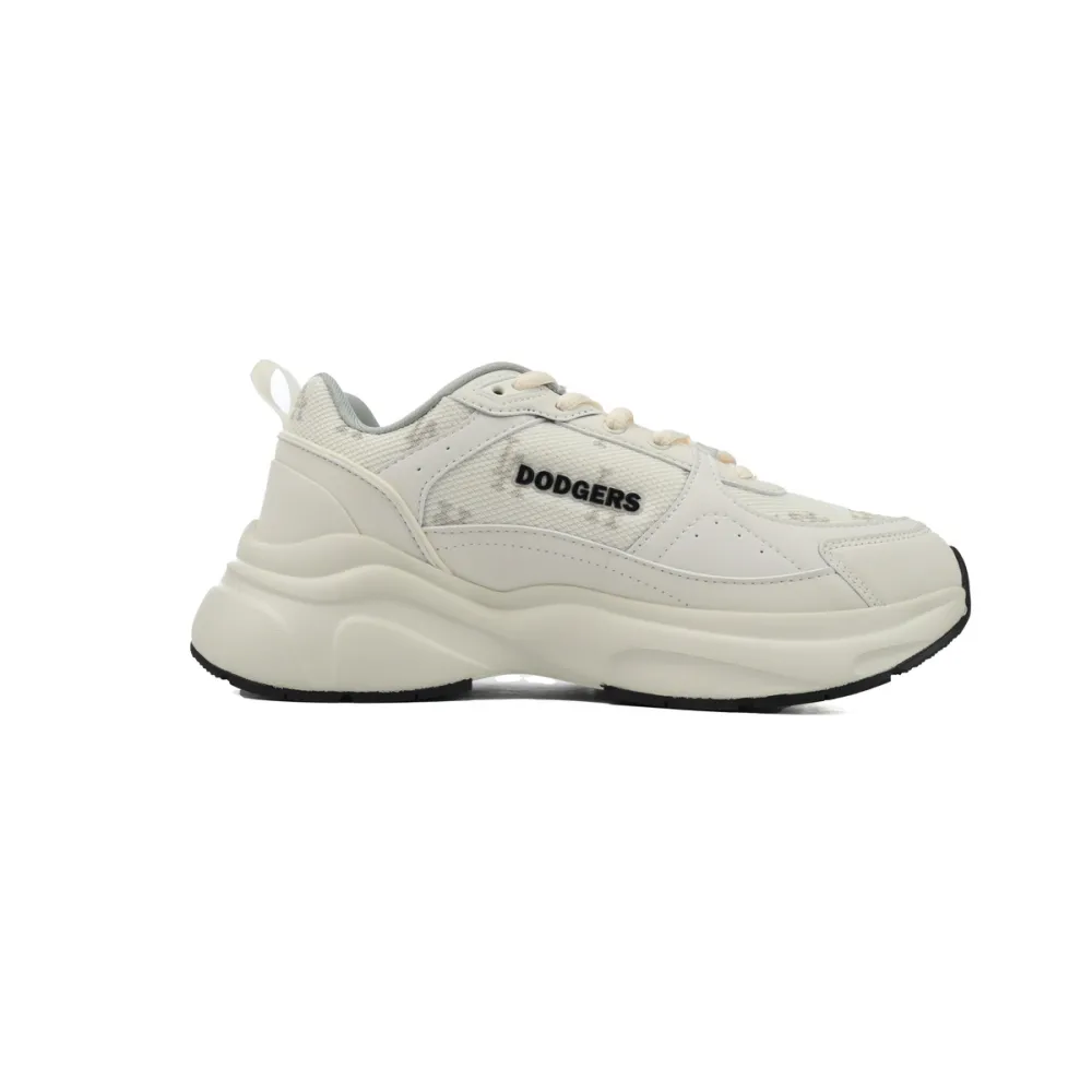 MLB Fast Ball Classic Monogram New York Yankees Sneakers  3ARNFSB4N-07CRS