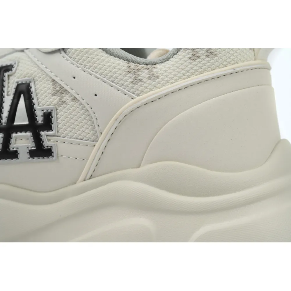 MLB Fast Ball Classic Monogram New York Yankees Sneakers  3ARNFSB4N-07CRS